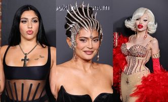 Parada biustów na wystawie Muglera: Kylie Jenner zwęża talię, córka Madonny epatuje krzyżem na piersiach... (ZDJĘCIA)