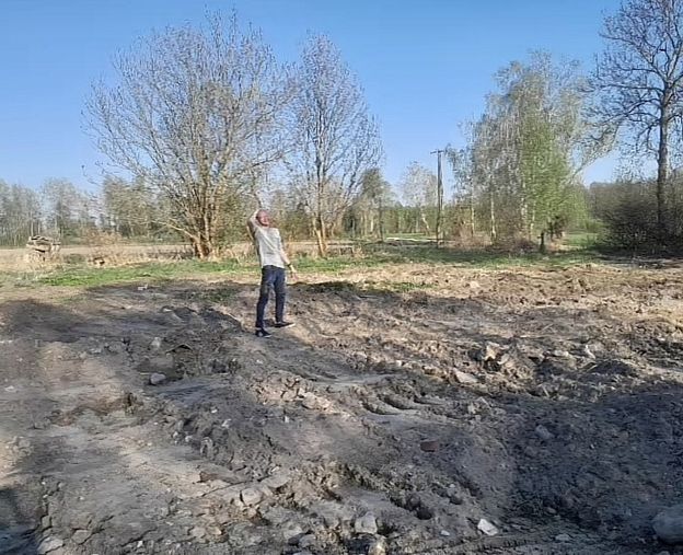 "Szczena" z "Chłopaków do wzięcia" wyszedł z więzienia i pokazał, co zastał w miejscu, w którym stał jego dom! (FOTO)