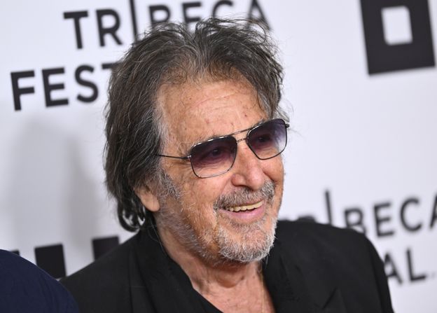 83-letni Al Pacino ZOSTAŁ OJCEM! Jego młodsza o 53 lata ukochana urodziła