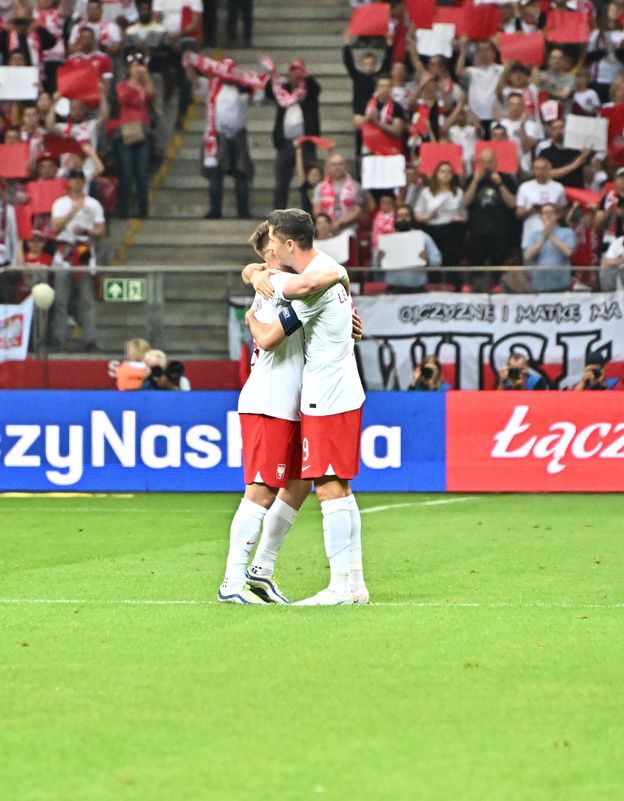 Pożegnanie Kuby Błaszczykowskiego. Rozczulające sceny z zapłakaną żoną i dziećmi piłkarza (WIDEO)