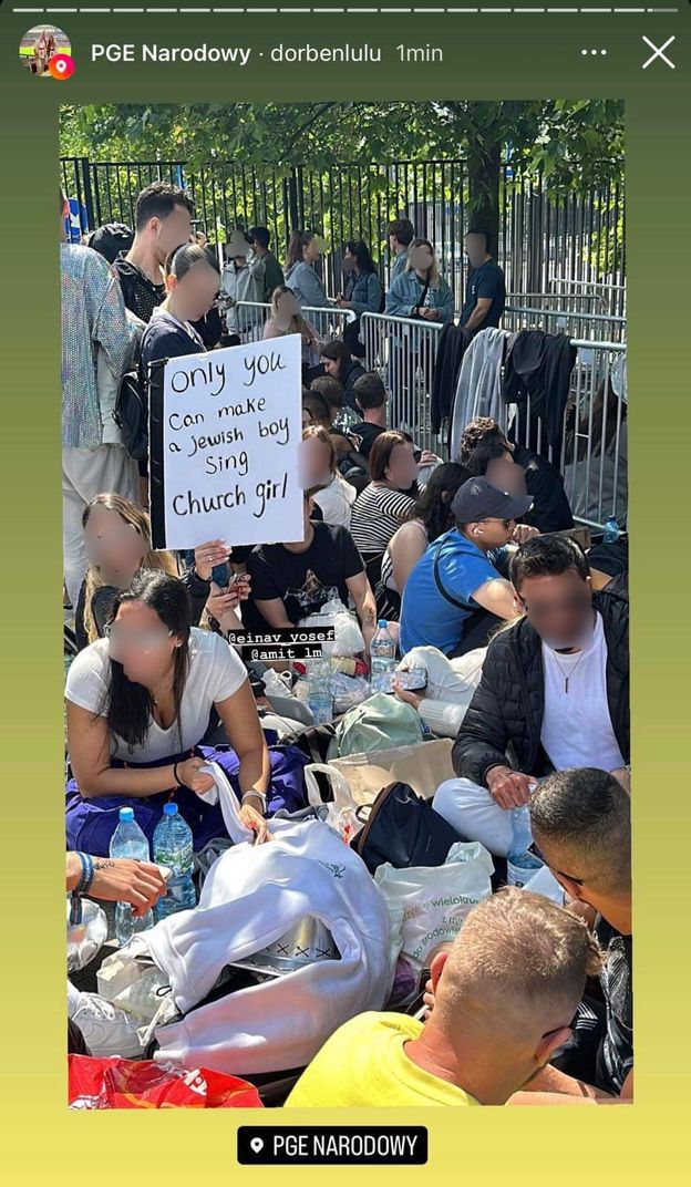 TYLKO NA PUDELKU: Tłumy czekają na koncert Beyonce przed PGE Narodowym. "Stoją w kolejce od WCZORAJSZEGO WIECZORU" (FOTO)