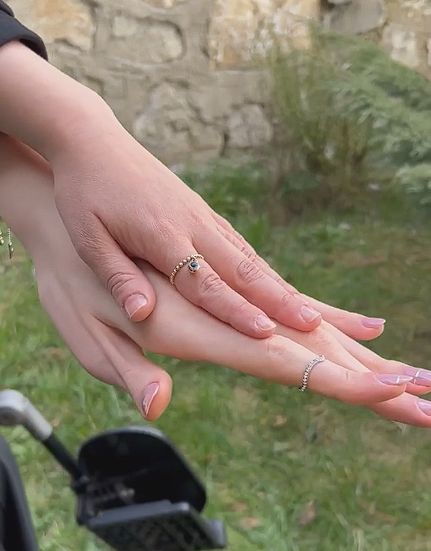 Jest najwyższą kobietą na świecie i ma na koncie ustanowienie kilku rekordów Guinnessa. Tak dziś wygląda jej życie