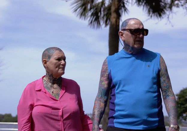 Poznajcie najbardziej wytatuowanych SENIORÓW na świecie. Ponad 90 procent ich ciał pokrywają tatuaże (ZDJĘCIA)
