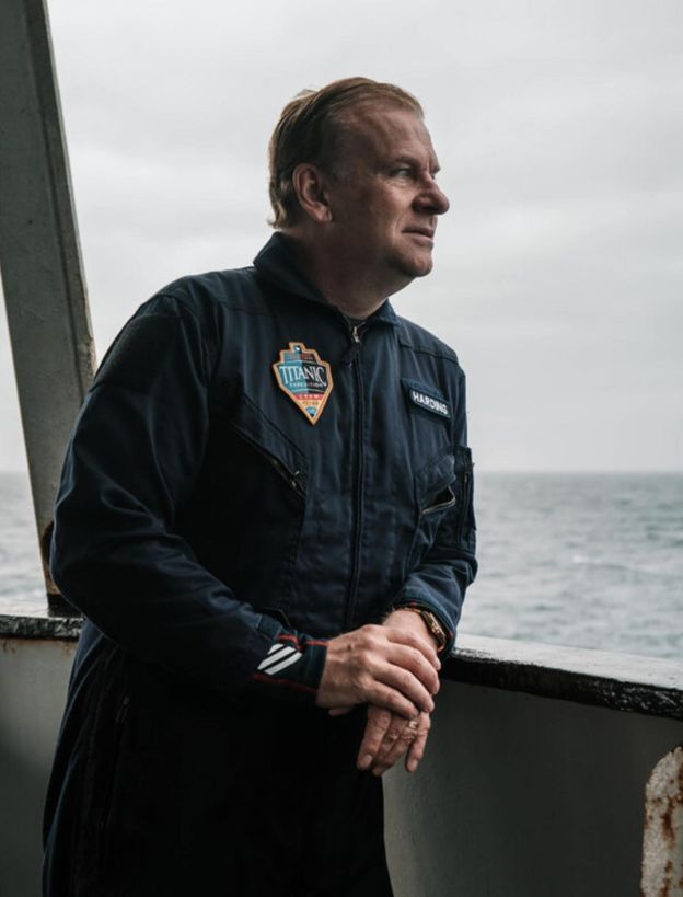 Trwa akcja ratunkowa miliarderów, którzy zaginęli przy wraku Titanica. Kończy im się zapas tlenu. Rodzina wydała oświadczenie