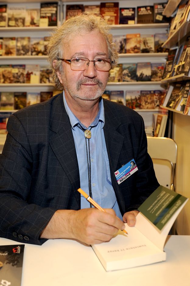 Artur Andrus odchodzi ze "Szkła kontaktowego" po aferze z Jaconiem i Daukszewiczem. Był z nim związany od samego początku