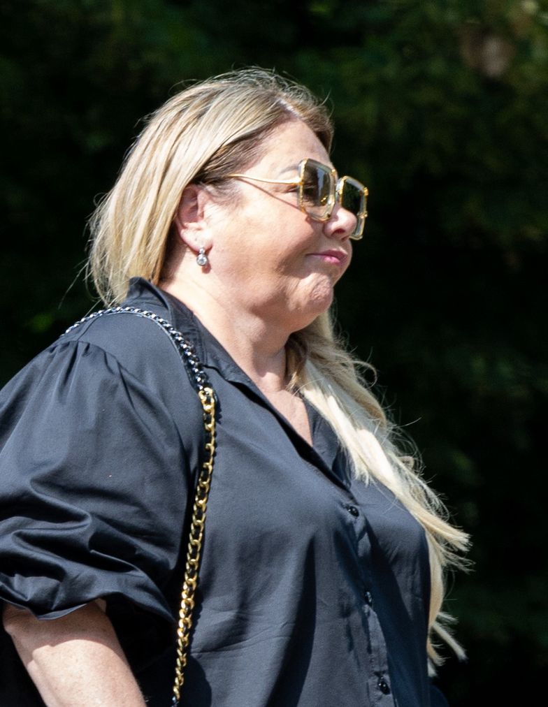 Katarzyna Niezgoda świeżo po ślubie na spacerze