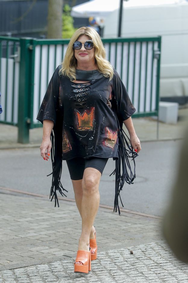 Mentorka Irena punktuje WPADKI Beaty Kozidrak podczas lunchu z ambasadorem Panamy. "Strój powinien mieć charakter wizytowy"