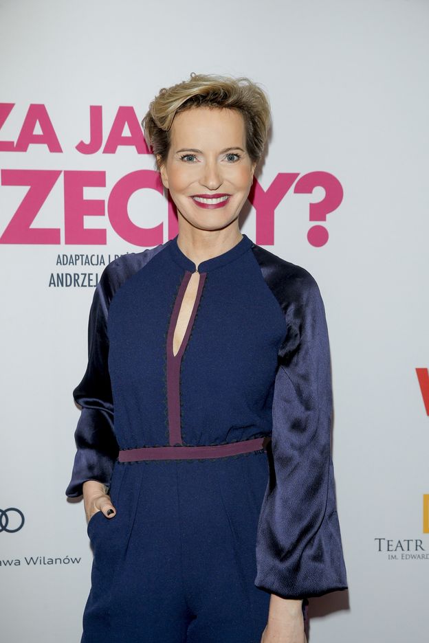 Paulina Smaszcz wyleguje się na leżaku w mocno wyciętym BIKINI. Prawdziwa petarda? (FOTO)