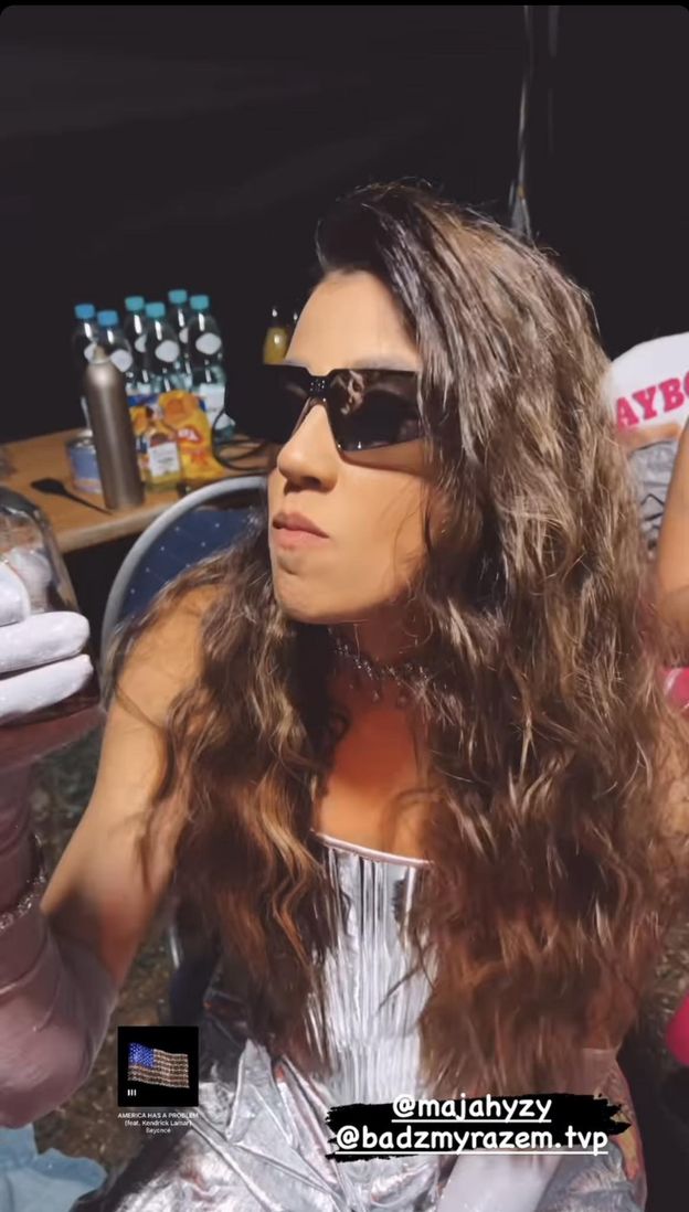 Spragniona Maja Hyży delektuje się "małpką" po koncercie dla TVP (ZDJĘCIA)