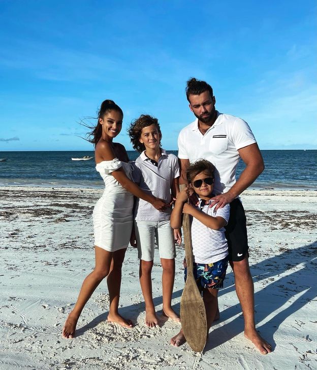 Klaudia El Dursi urodziła syna w wieku 19 lat. Gdy Dawid miał dwa miesiące, zamieszkała... u koleżanki: "Do mamy już nie wróciłam"