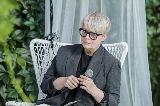 Karolina Korwin Piotrowska odpala się na Caroline Derpienski. Tym razem poszło o AGEIZM: "Głupota w czystej postaci"