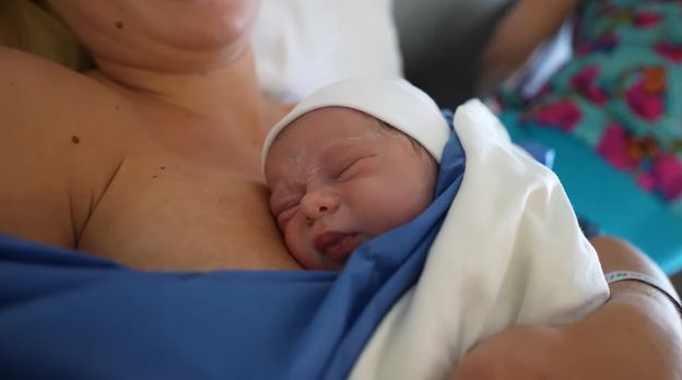 Wersow w nowym filmiku pokazała TWARZ CÓRKI! "Ale jest do Ciebie podobna!" (FOTO)