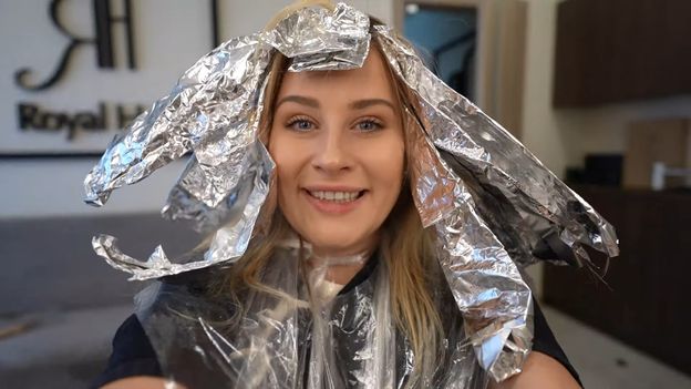 TYMCZASEM U ANDZIAKS: Przerwała wakacje w Nicei, żeby przylecieć do Polski na DWA DNI i pójść do... fryzjera