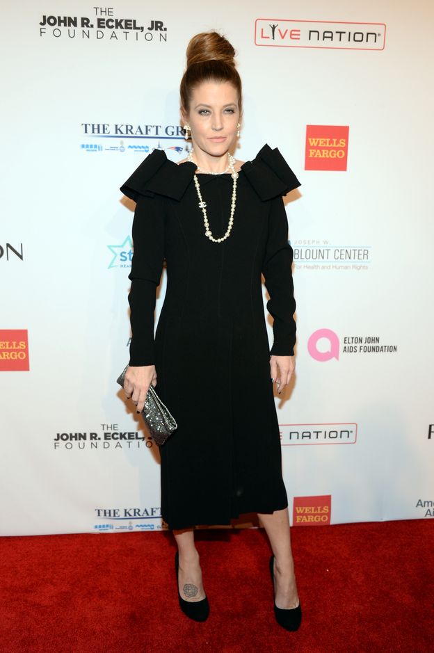 Ujawniono BEZPOŚREDNIĄ PRZYCZYNĘ ŚMIERCI Lisy Marie Presley