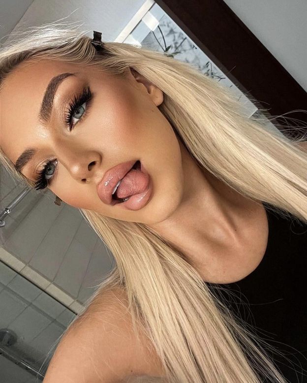 Zdenerwowana Caroline Derpienski grozi Katarzynie Nosowskiej pozwem, grzmiąc na Instagramie: "BOJĘ SIĘ TEJ PANI"