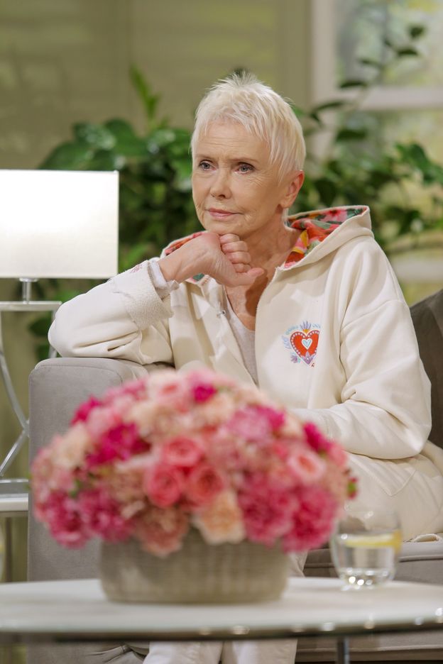 Ewa Błaszczyk od 23 lat walczy o wybudzenie córki ze śpiączki. Teraz mówi o "ŚWIATEŁKU W TUNELU"