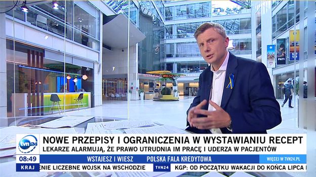 Seria WPADEK w TVN24. Prowadzący obracali sytuację w żart, potem wkroczył "człowiek w mroku"...