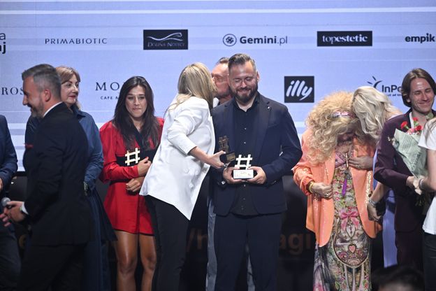 Stanowski BEZPRAWNIE wykorzystał utwór Bartosiewicz w filmie o Janoszek?! Wokalistka: "Zapomniał zapytać o zgodę"