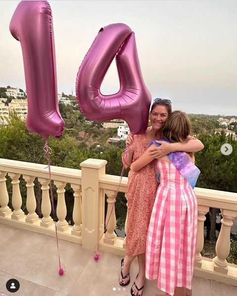 Tak wyglądały 14. urodziny starszej córki Koroniewskiej i Dowbora. Do Hiszpanii zawitała nawet babcia Janiny (ZDJĘCIA)