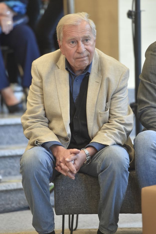 Sąd zmieni kwalifikację czynu dla Jerzego Stuhra? Prokuratura nie odpuszcza i chce WYŻSZEJ kary