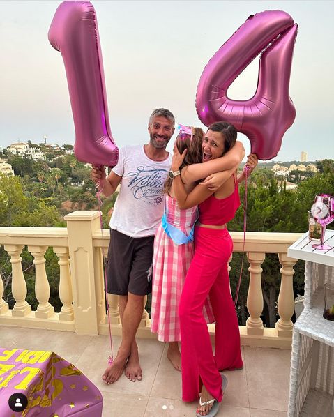 Tak wyglądały 14. urodziny starszej córki Koroniewskiej i Dowbora. Do Hiszpanii zawitała nawet babcia Janiny (ZDJĘCIA)