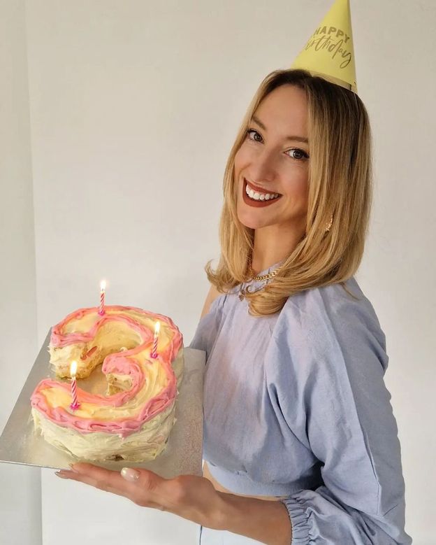 Piła dwie butelki wódki dziennie. Dziś 35-latka jest nie do poznania. Pokazała, co alkohol zrobił z jej cerą (ZDJĘCIA)