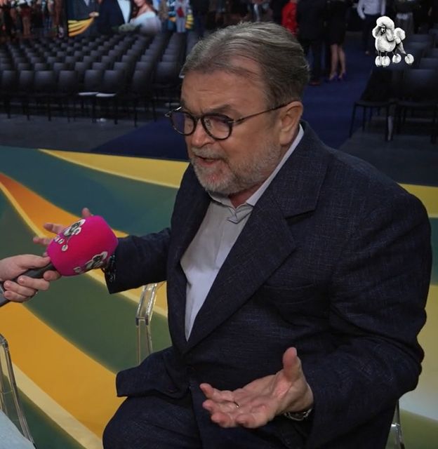 Miszczak STAJE W OBRONIE Janoszek i gani Stanowskiego: "KOPANIE MŁODZIUTKIEJ, startującej w życie dziewczyny..." (WIDEO)