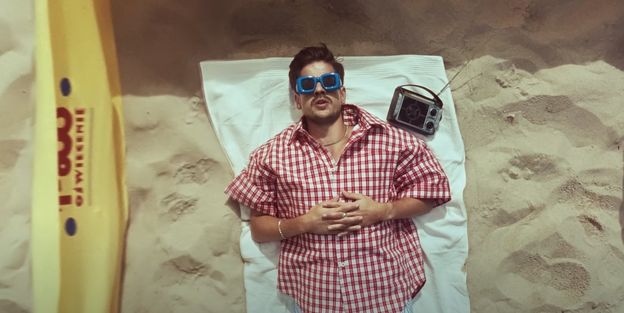 Taco Hemingway POWRÓCIŁ! Klip do nowego utworu stworzyła Iga Lis. "Dziękuję, Igiś" (WIDEO)