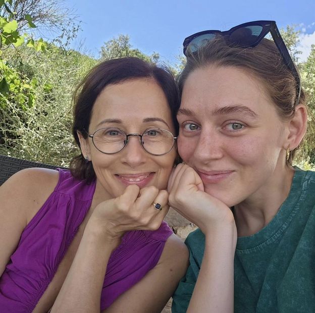 Jolanta Fraszyńska chwali się 33-letnią córką. Nastazja jest owocem krótkiego małżeństwa aktorki z Robertem Gonerą (FOTO)