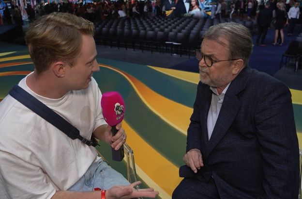 Miszczak STAJE W OBRONIE Janoszek i gani Stanowskiego: "KOPANIE MŁODZIUTKIEJ, startującej w życie dziewczyny..." (WIDEO)