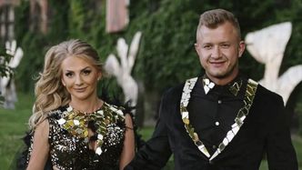 Dawid Narożny i Joanna prezentują ślubne stylizacje. Internauci bezlitośni: "JAK NA DYSKOTEKĘ" (FOTO)