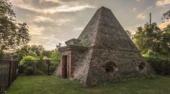 Piramida nieopodal Kluczborka. Niezwykły grobowiec niemieckiej rodziny