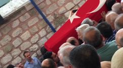 Erdogan opłakuje ofiary puczu