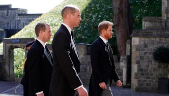 Książę William i Harry widziani razem pierwszy raz od PONAD ROKU na pogrzebie księcia Filipa (FOTO)