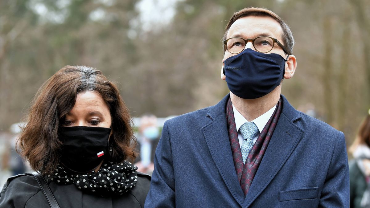 W 2002 r. państwo Morawieccy kupili od Kościoła blisko 15-hektarową działkę na wrocławskim Oporowie za 700 tys. zł. W sierpniu 2021 r. Iwona Morawiecka sprzedała ją za 14,9 mln zł. Jest ciąg dalszy dziennikarskiego śledztwa "GW" 
