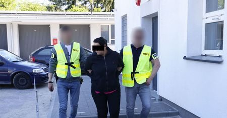 Grupa sutenerów rozbita. Zamieszczali w Internecie anonse, umawiali klientów i czerpali korzyści z prostytucji