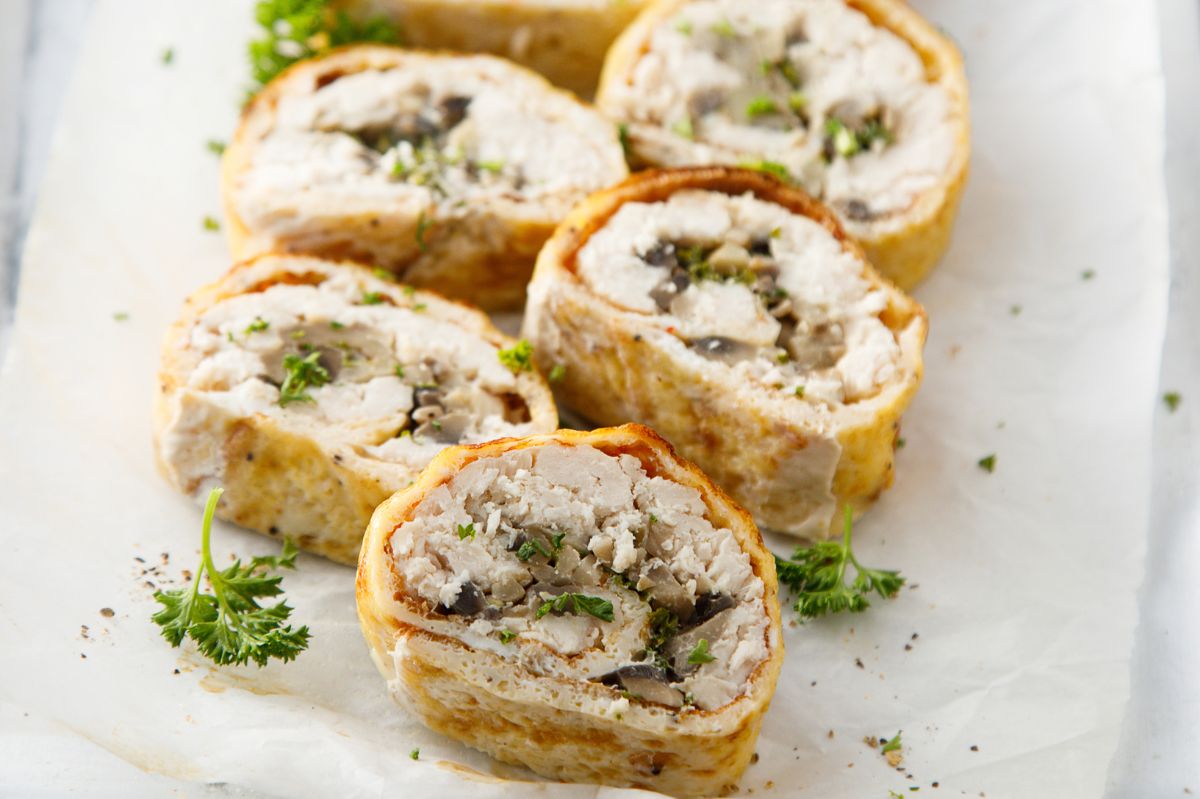 Chicken cheese roll: A high-protein delight for any gathering