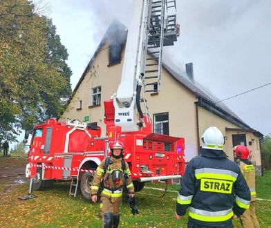 Tragiczny pożar niedaleko Słupska. Jest ofiara śmiertelna