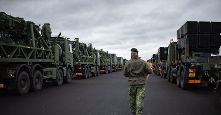 Dotrzymali słowa. Wysłali żołnierzy i sprzęt do Polski