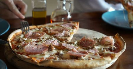Perfekcyjne ciasto na pizzę