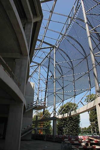 Aluminiowe rury poszyją całą zewnętrzną bryłę stadionu w Zabrzu
