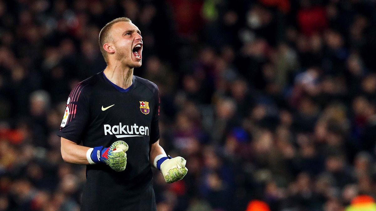 PAP/EPA / Alejandro Garcia / Na zdjęciu: Jasper Cillessen