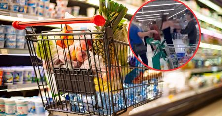 Bójka w supermarkecie. Ludzie patrzyli z niedowierzaniem