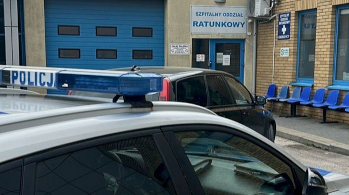 Policjanci z Radomska eskortowali ojca z poszkodowaną córką do szpitala