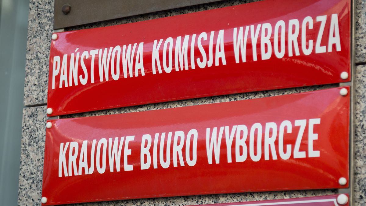 Polish Politics And More (archives 2016-2022)
National Electoral Office and National Electoral Commission in Warsaw, Poland on October 2, 2017 (Photo by Mateusz Wlodarczyk/NurPhoto via Getty Images)
NurPhoto
kbw, krajowe biuro wyborcze, pkw, panstwowa komisja wyborcza, polska, budynek, napis, siedziba, tablica, tabliczka, warszawa, znak, national electoral office and national electoral commission, polish, illustrations, picture, photo