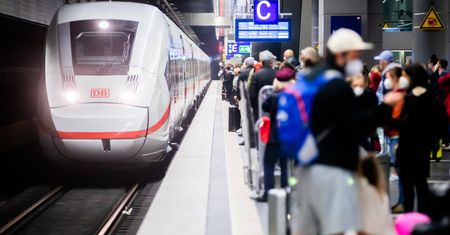 Paraliż w Niemczech. Władze odradzają podróże nad Bałtyk