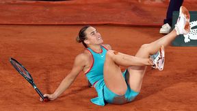 To mogło się źle skończyć! Sabalenka przewróciła się w trakcie wymiany ze Świątek