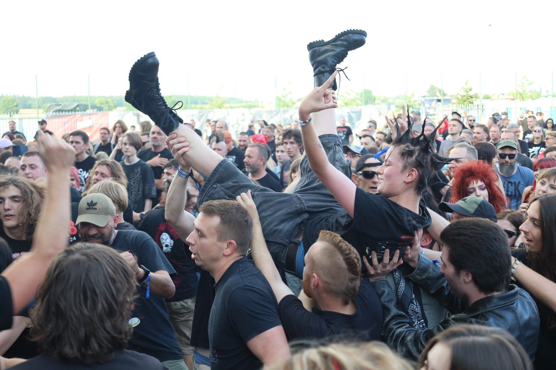 Tak bawicie się podczas piątkowych koncertów Festiwal Jarocin 2025