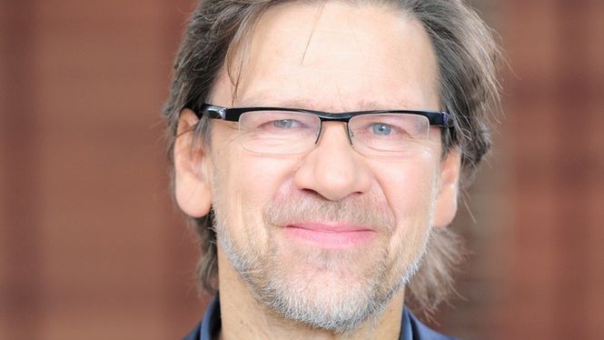 Jacek Santorski przekonuje, że warto próbować i eksperymentować, nawet jeśli czasem kończy się to porażką