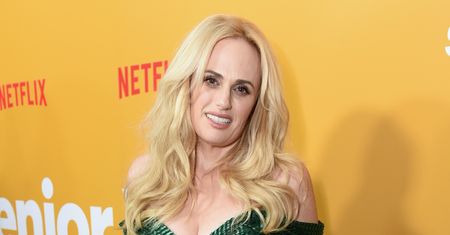Rebel Wilson odsłoniła brzuch. Po dawnej figurze nie ma śladu
